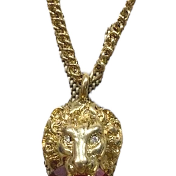 AUTHENTIC - Gucci Necklace Gold Metal Lion Head Red Crystal Pendant - Picture 7 of 11